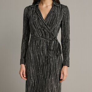 Vintage Diane Von Furstenberg 1990s 100% Silk Jeanne Wrap Dress Sz 0